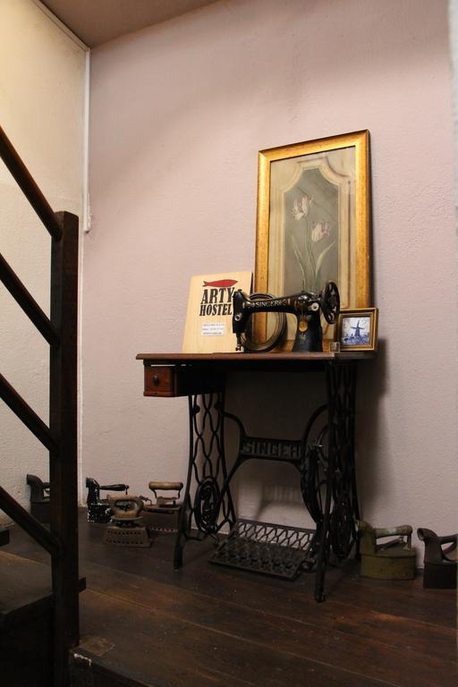 Arty Hostel Lissabon Buitenkant foto